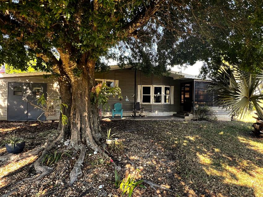 193 Fairway Circle a Winter Haven, FL Mobile or Manufactured Home for Sale